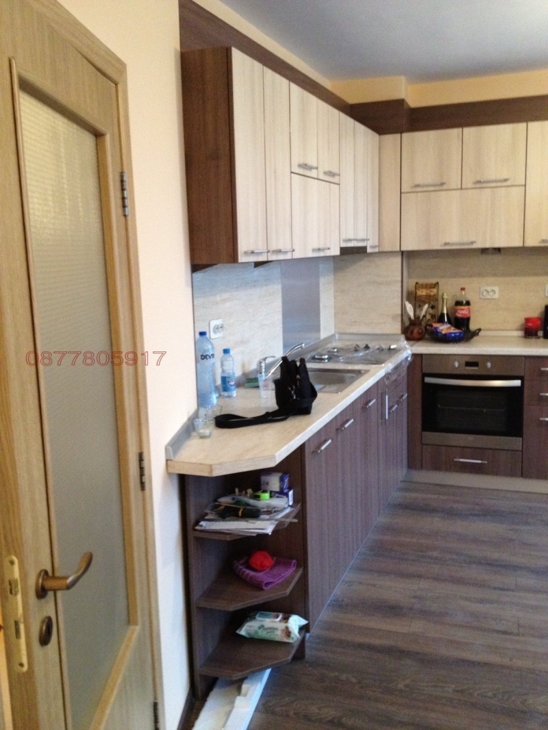 Продава 3-СТАЕН, гр. Пазарджик, Идеален център