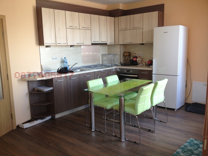 Продава 3-СТАЕН, гр. Пазарджик, Идеален център, снимка 3 - Апартаменти - 52784244