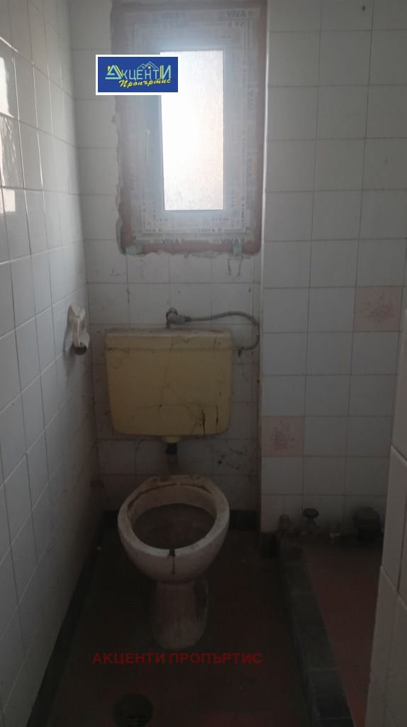 Продава ЕТАЖ ОТ КЪЩА, гр. Велико Търново, Център, снимка 9 - Етаж от къща - 52488544