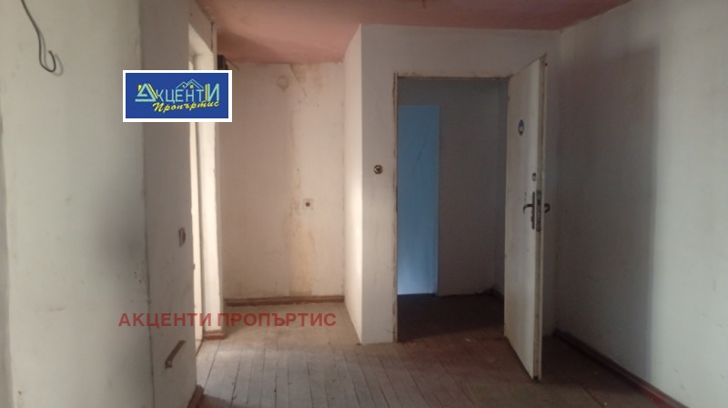 Продава ЕТАЖ ОТ КЪЩА, гр. Велико Търново, Център, снимка 10 - Етаж от къща - 52488544