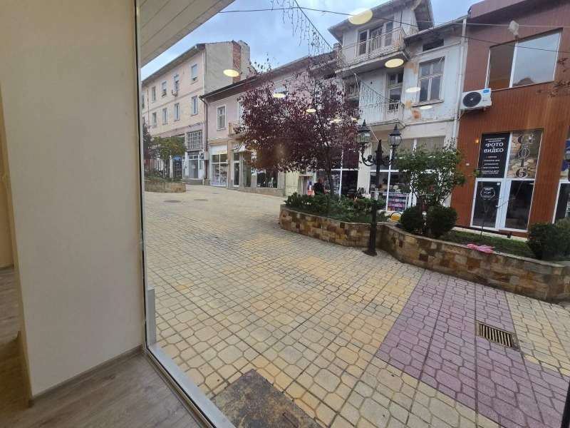 Продава КЪЩА, гр. Петрич, област Благоевград, снимка 3 - Къщи - 52506222