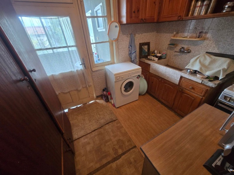 Продава КЪЩА, гр. Петрич, област Благоевград, снимка 9 - Къщи - 52506222