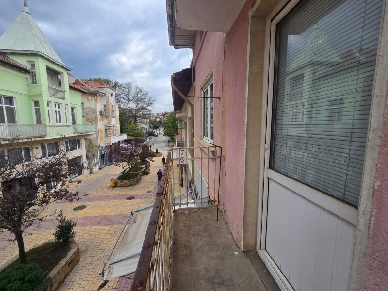 Продава КЪЩА, гр. Петрич, област Благоевград, снимка 15 - Къщи - 52506222