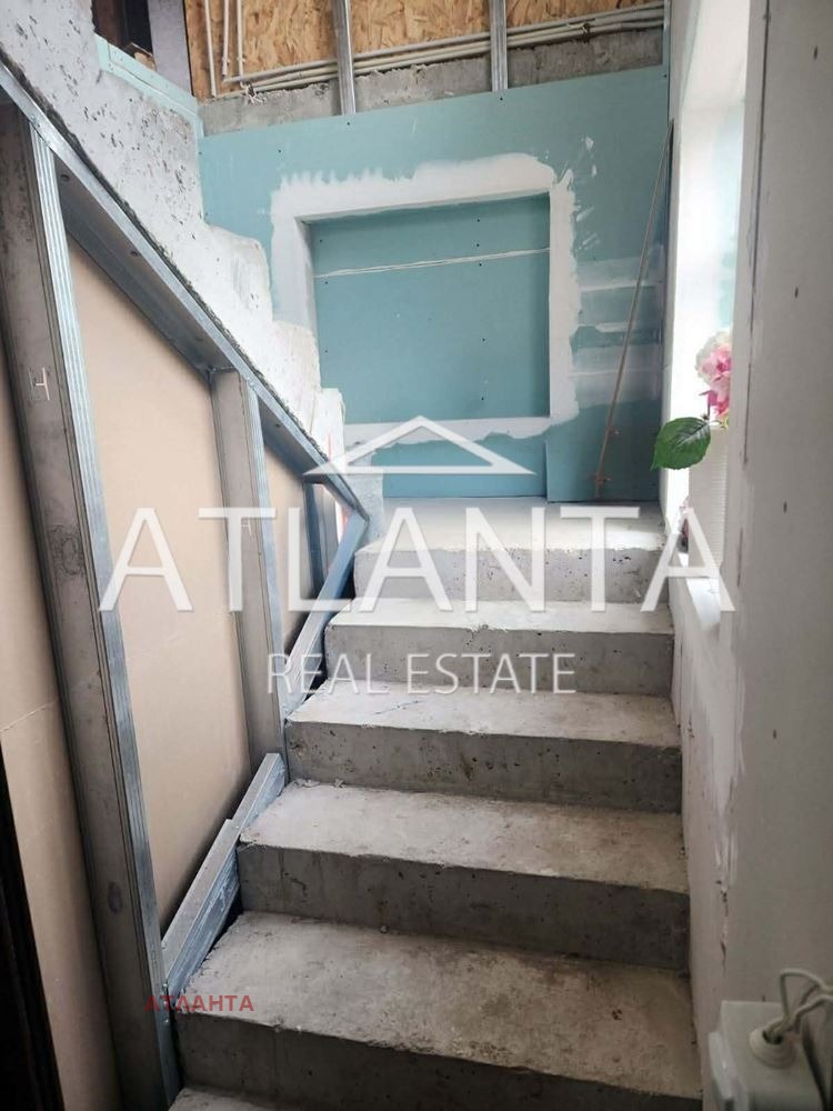 Продава КЪЩА, гр. Варна, м-т Ментешето, снимка 10 - Къщи - 54049102