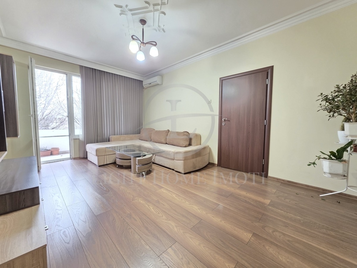 Продава 3-СТАЕН, гр. Пловдив, Център