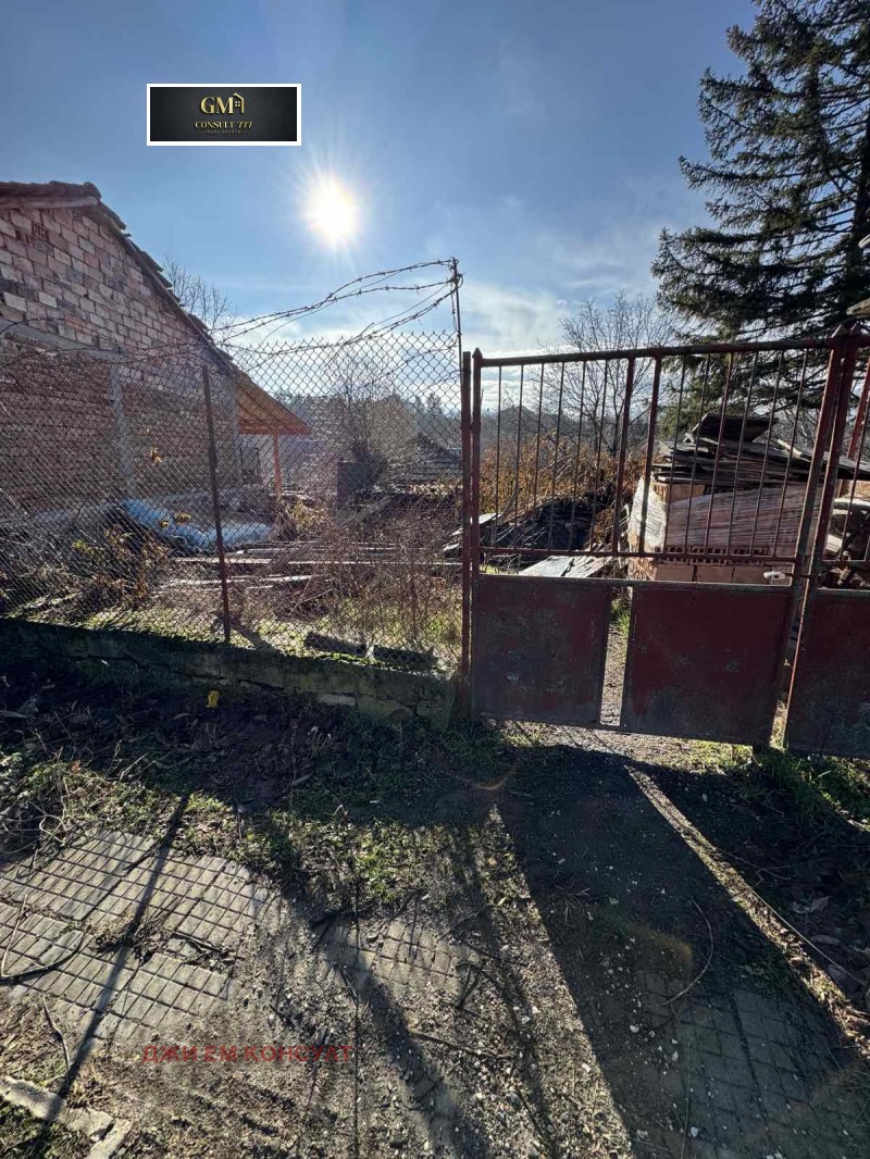 Продава КЪЩА в област Плевен, с. Радишево - 65 кв.м / 64 000 € » 125 173.12 лв., ДЖИ ЕМ КОНСУЛТ