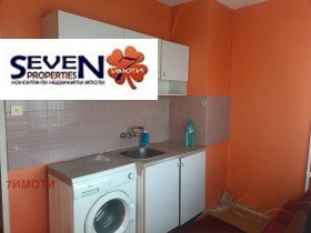 2 quartos Iztok, Pernik
