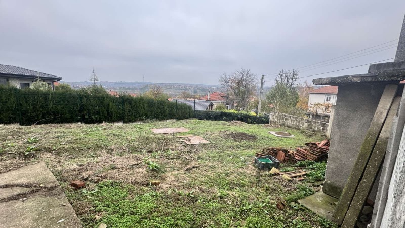 Продава КЪЩА, гр. Русе, Долапите, снимка 2 - Къщи - 52362300