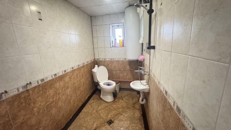 Продава КЪЩА, гр. Русе, Долапите, снимка 7 - Къщи - 52362300