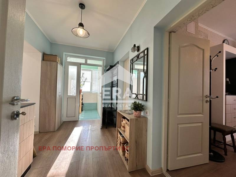 Продава КЪЩА, с. Подвис, област Бургас, снимка 10 - Къщи - 54618211