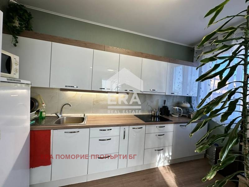 Продава КЪЩА, с. Подвис, област Бургас, снимка 3 - Къщи - 54618211