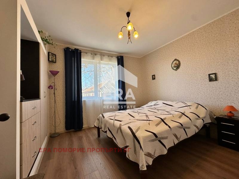 Продава КЪЩА, с. Подвис, област Бургас, снимка 13 - Къщи - 54618211