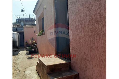 Продава КЪЩА, гр. Варна, Христо Ботев, снимка 2 - Къщи - 54856133