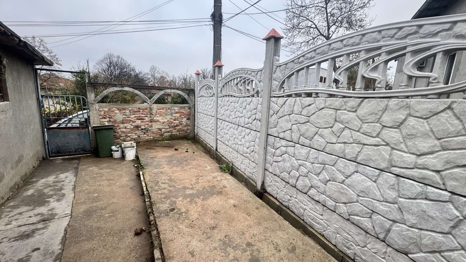 Продава КЪЩА, гр. Русе, Долапите, снимка 2 - Къщи - 54348880