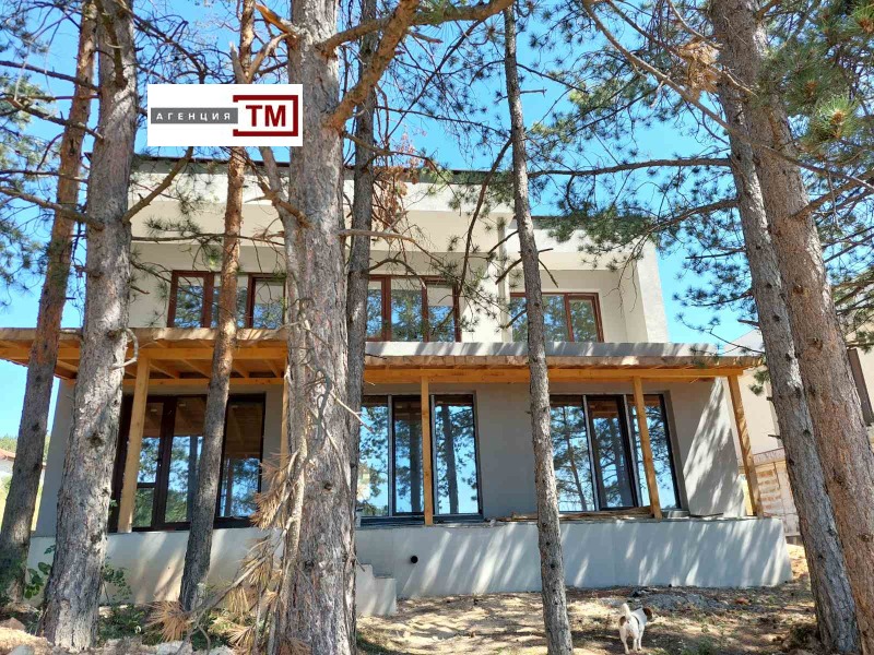 Продава КЪЩА в област Стара Загора, с. Старозагорски бани - 236 кв.м / 220 000 € » 430 282.60 лв., ТМ ИМОТИ