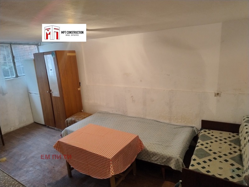 Продава ЕТАЖ ОТ КЪЩА, гр. Пловдив, Захарна фабрика, снимка 15 - Етаж от къща - 53534689