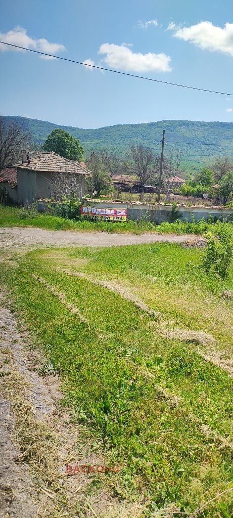 Προς πώληση  σπίτι περιοχή Σούμεν , Ηβανσκη , 61 τ.μ | 52930972
