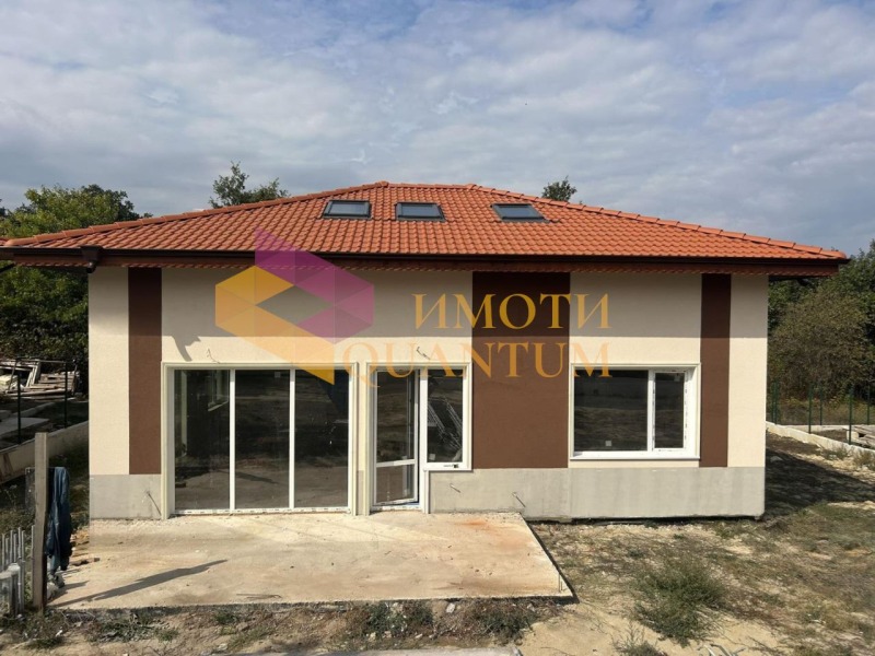 Продава КЪЩА, с. Приселци, област Варна, снимка 4 - Къщи - 52704705