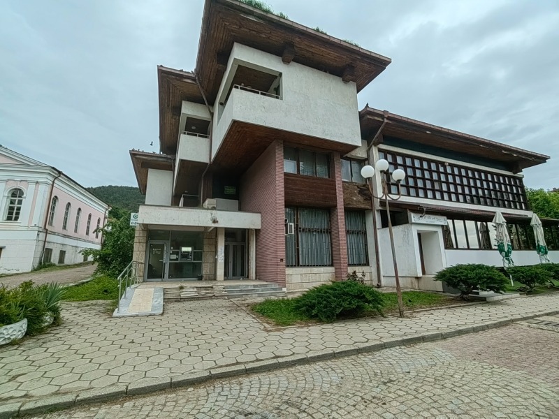 Продава БИЗНЕС ИМОТ, гр. Калофер, област Пловдив, снимка 1 - Други - 50819923