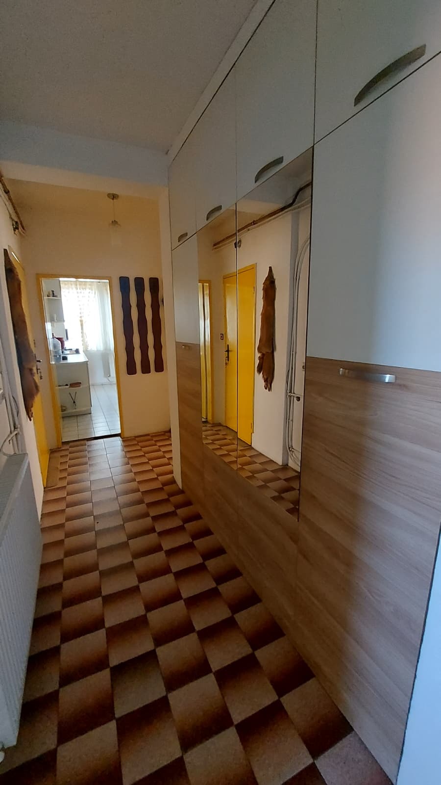 Продава МНОГОСТАЕН, гр. Кърджали, Байкал, снимка 15 - Апартаменти - 55023175