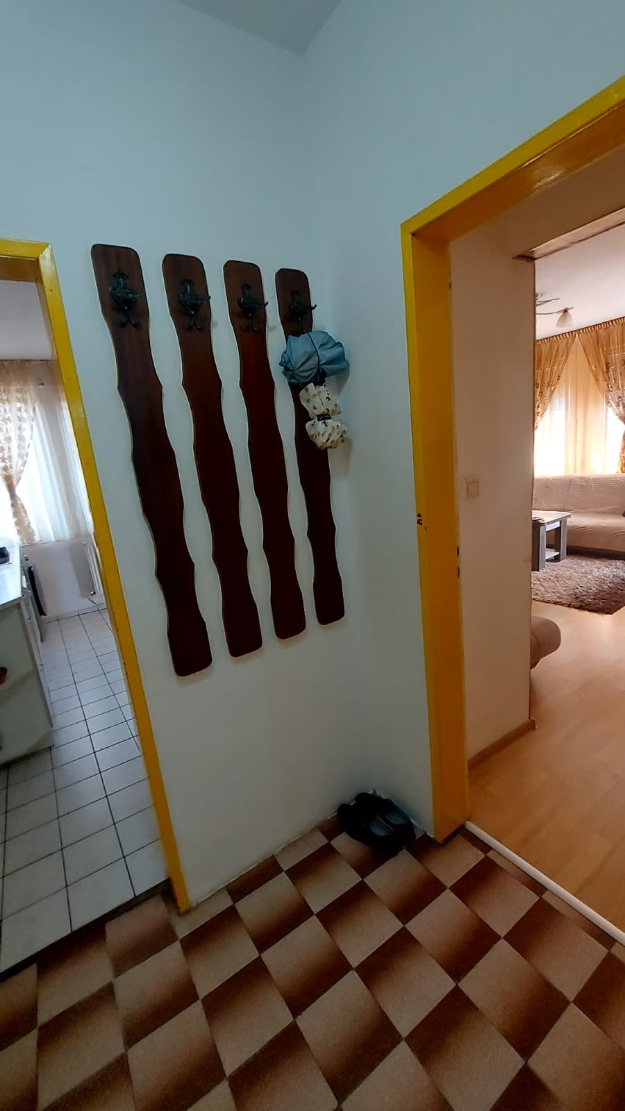 Продава МНОГОСТАЕН, гр. Кърджали, Байкал, снимка 16 - Апартаменти - 55023175