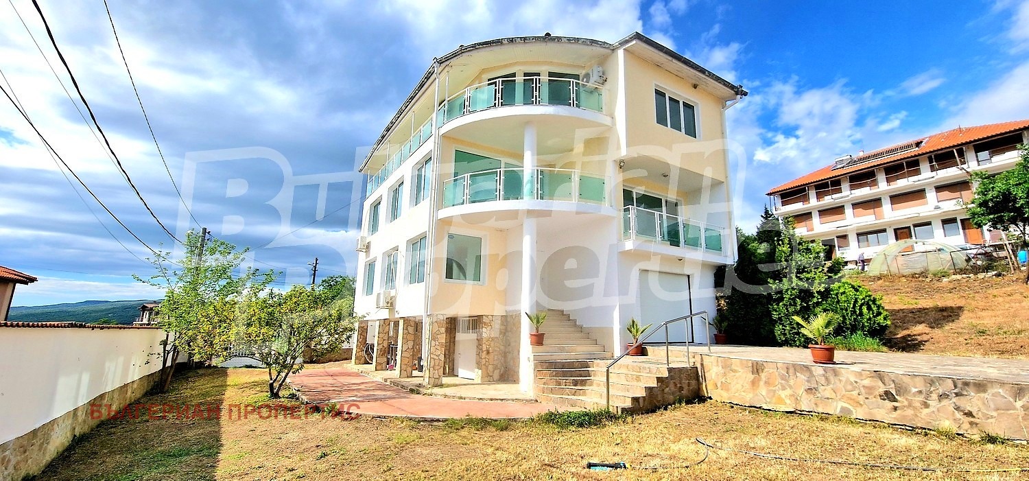 Продава КЪЩА, с. Кошарица, област Бургас