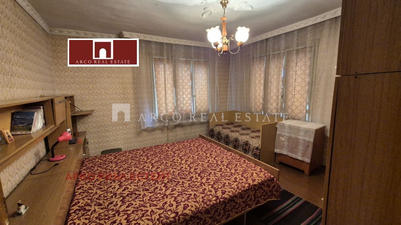 Продава КЪЩА, гр. Радомир, област Перник, снимка 9 - Къщи - 46924485