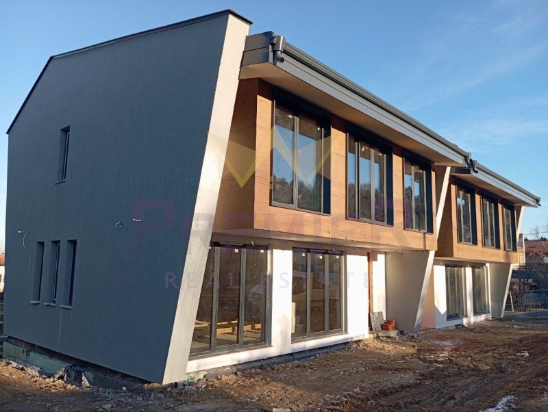 Продава КЪЩА, гр. София, с. Панчарево, снимка 2 - Къщи - 50483796