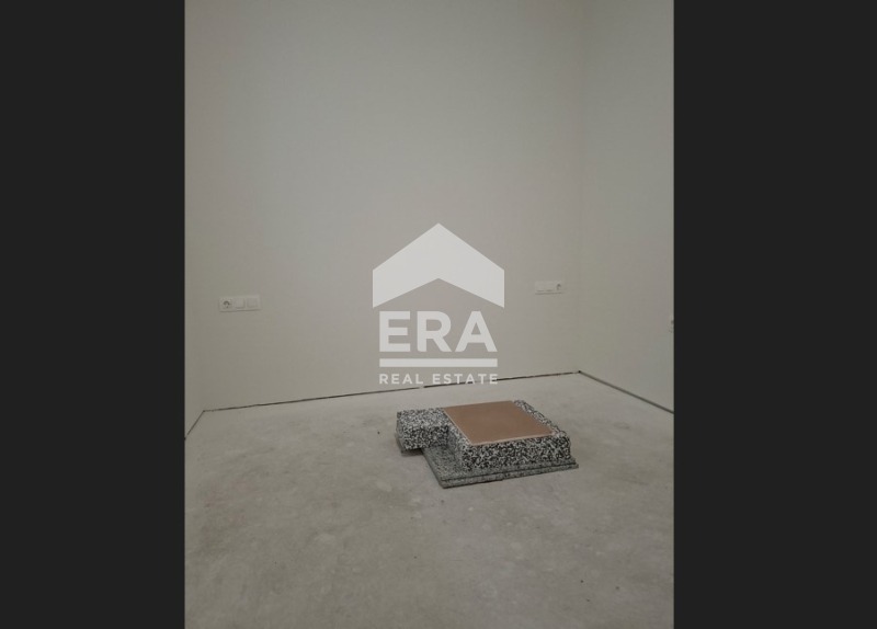 Продава ЕТАЖ ОТ КЪЩА, гр. Варна, Център, снимка 5 - Етаж от къща - 56673766