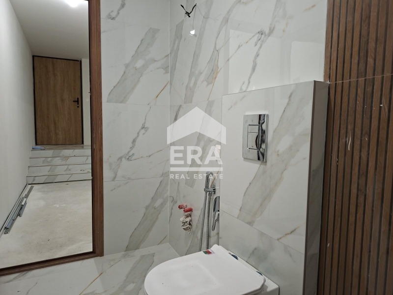 Продава ЕТАЖ ОТ КЪЩА, гр. Варна, Център, снимка 7 - Етаж от къща - 56673766