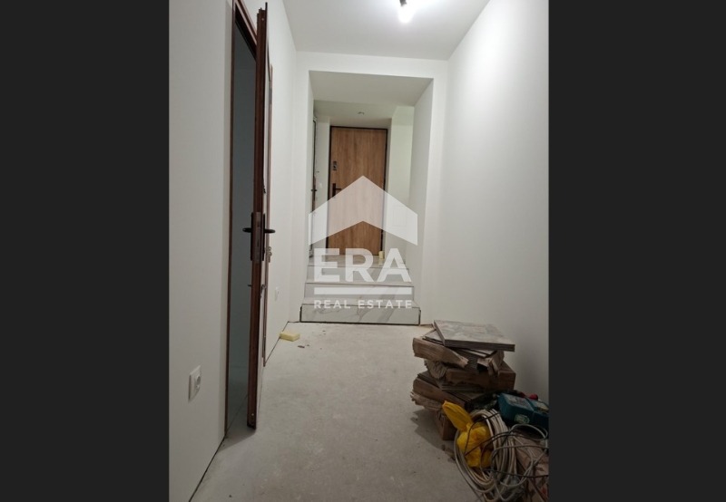 Продава ЕТАЖ ОТ КЪЩА, гр. Варна, Център, снимка 9 - Етаж от къща - 56673766