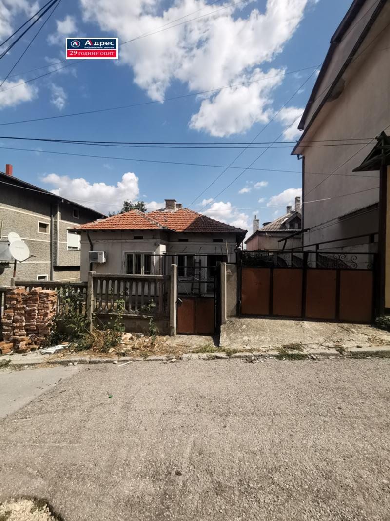 Продава  Къща град Добрич , Център , 65 кв.м | 79566125 - изображение [2]