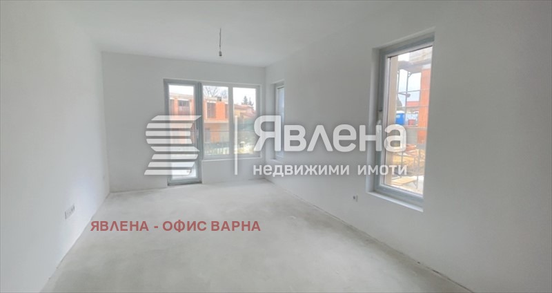 Продава КЪЩА, гр. Варна, м-т Долна Трака, снимка 5 - Къщи - 48593173