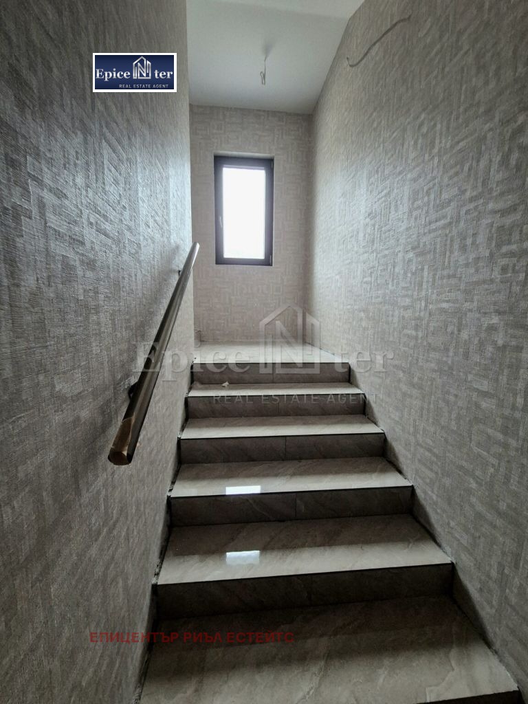 Продава МНОГОСТАЕН, гр. Перник, Мошино, снимка 5 - Апартаменти - 54242708