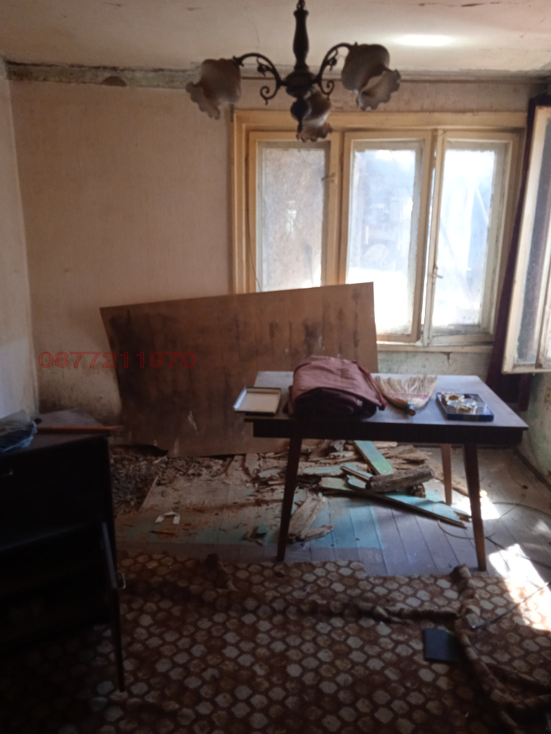 Продава ЕТАЖ ОТ КЪЩА, гр. Ловеч, Червен бряг, снимка 2 - Етаж от къща - 52780990