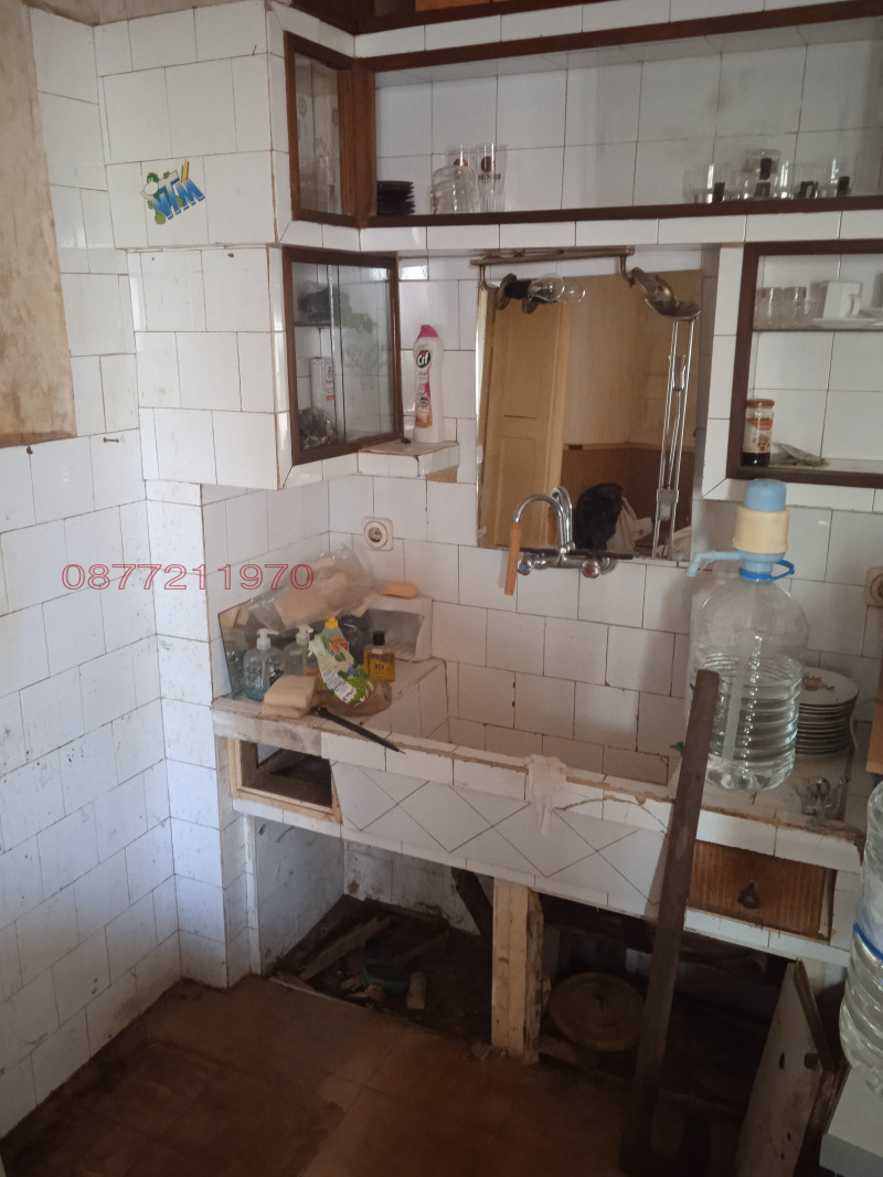 Продава ЕТАЖ ОТ КЪЩА, гр. Ловеч, Червен бряг, снимка 3 - Етаж от къща - 52780990