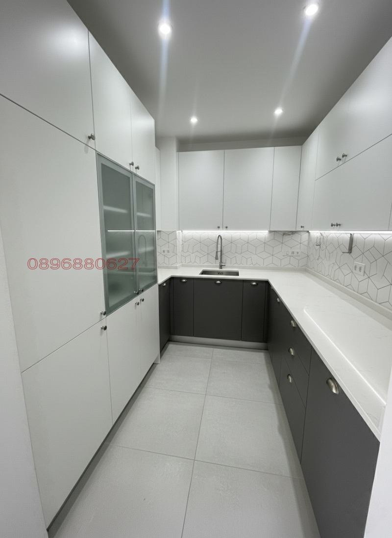 Продава КЪЩА, гр. Казанлък, област Стара Загора, снимка 13 - Къщи - 52779694