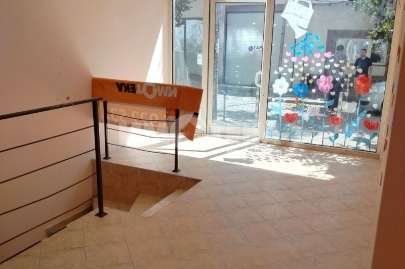 En venta  Comercio Sofia , Tsentar , 54 metros cuadrados | 92150344 - imagen [3]