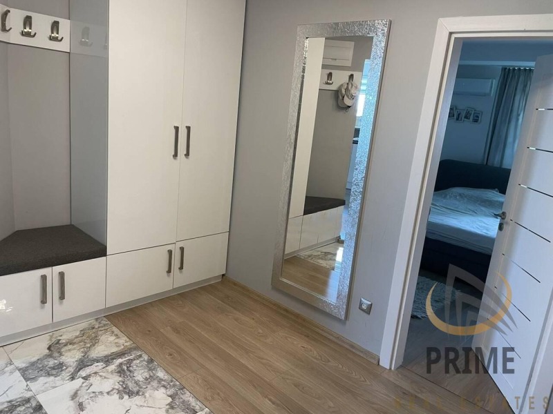 Продава МНОГОСТАЕН, гр. Бургас, Възраждане, снимка 8 - Апартаменти - 52391156