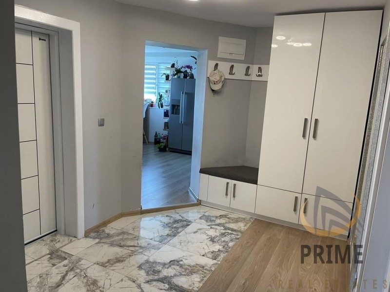 Продава МНОГОСТАЕН, гр. Бургас, Възраждане, снимка 9 - Апартаменти - 52391156