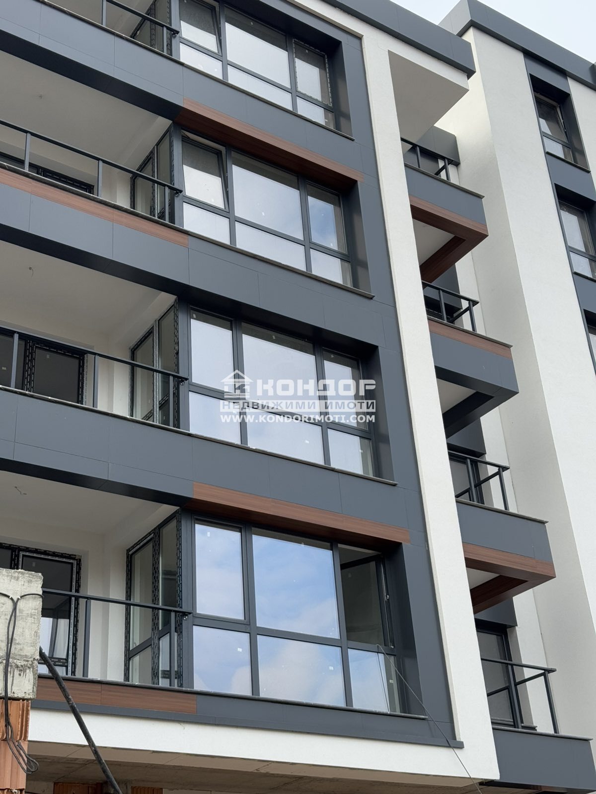 Продава 2-СТАЕН, гр. Пловдив, Център, снимка 2 - Апартаменти - 49955279