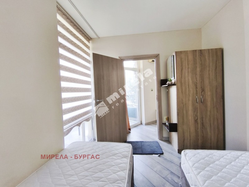 À venda  1 quarto região Burgas , k.k. Slantchev briag , 61 m² | 49917467 - imagem [9]