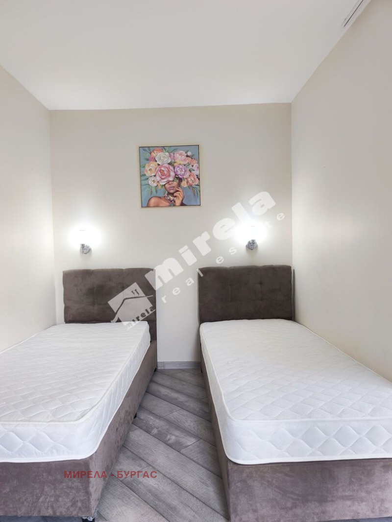 À venda  1 quarto região Burgas , k.k. Slantchev briag , 61 m² | 49917467 - imagem [10]