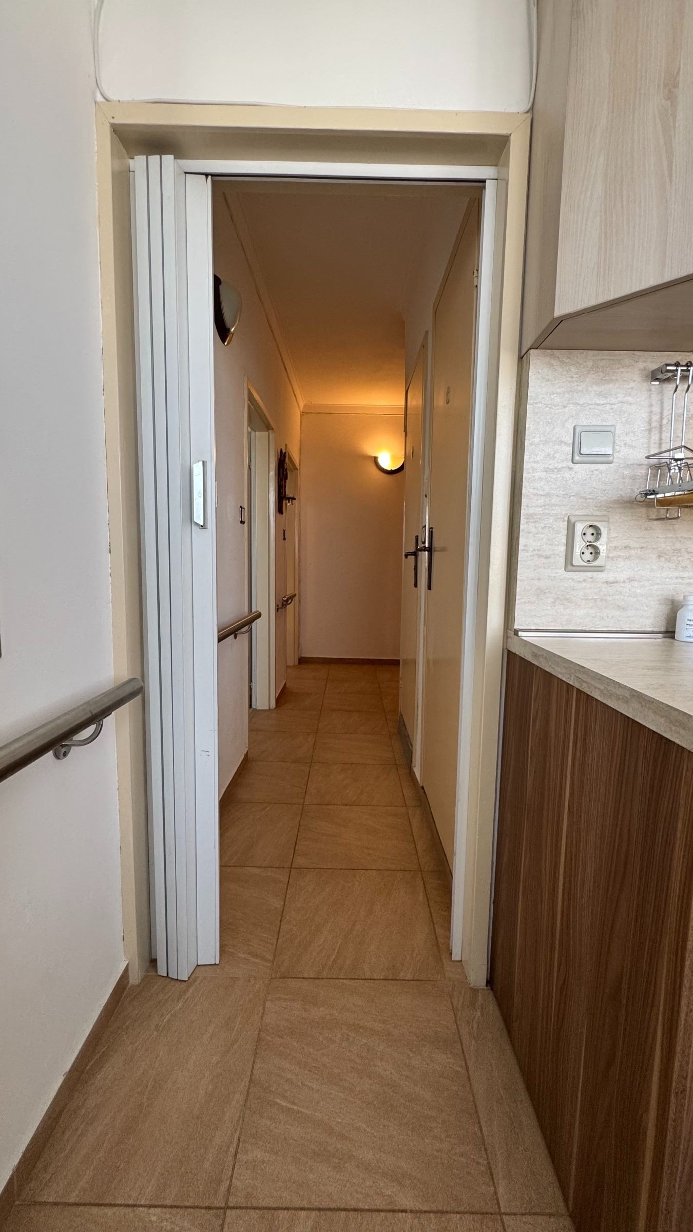 Продава 2-СТАЕН, гр. София, Дружба 2, снимка 5 - Апартаменти - 54679471