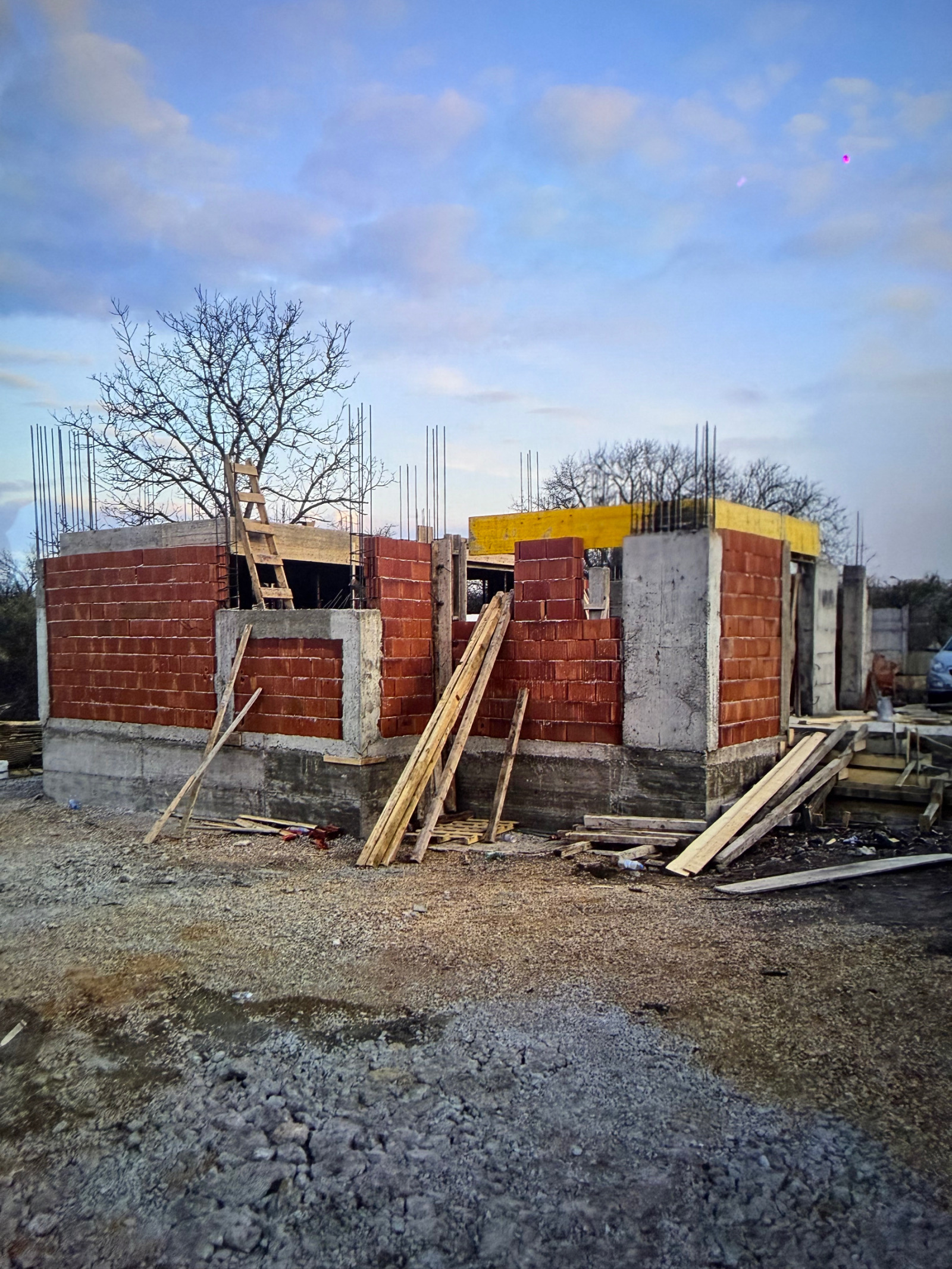 Продава КЪЩА, гр. Божурище, област София област