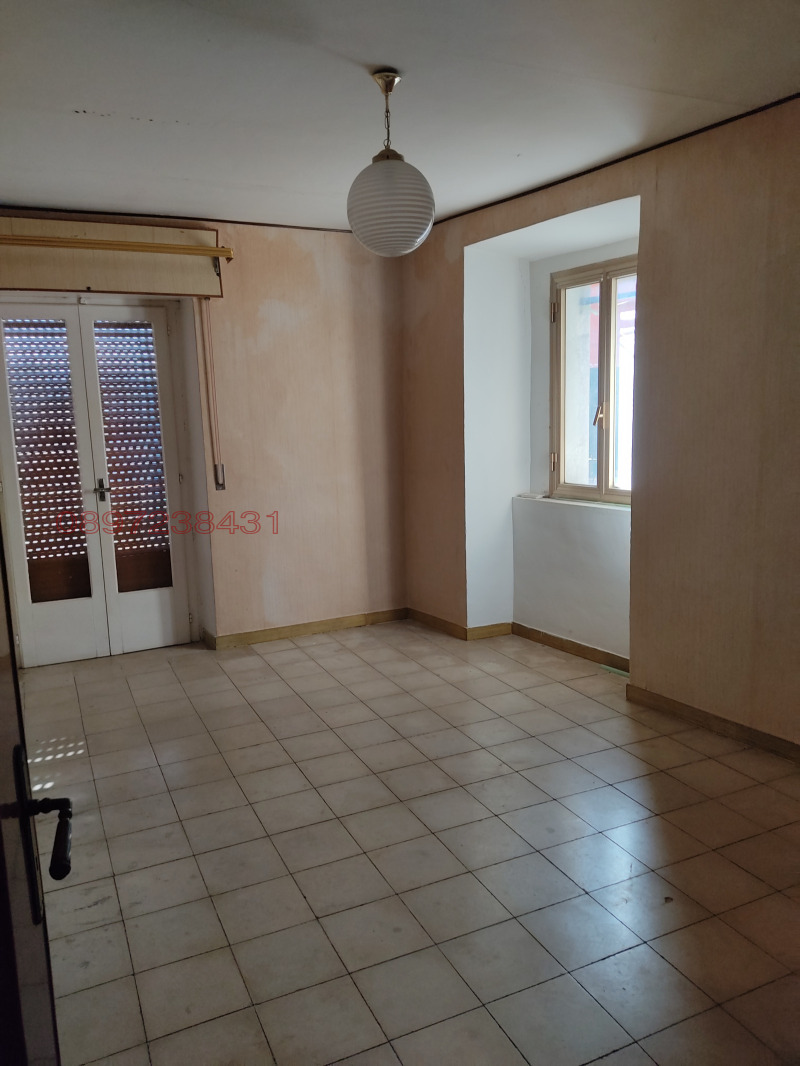 Продава КЪЩА, Извън страната, област Извън страната, снимка 9 - Къщи - 52780845