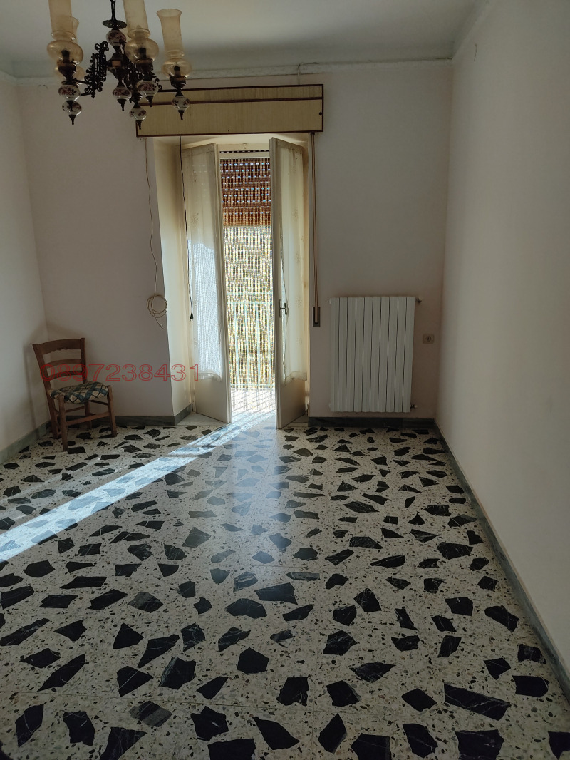 Продава КЪЩА, Извън страната, област Извън страната, снимка 12 - Къщи - 52780845