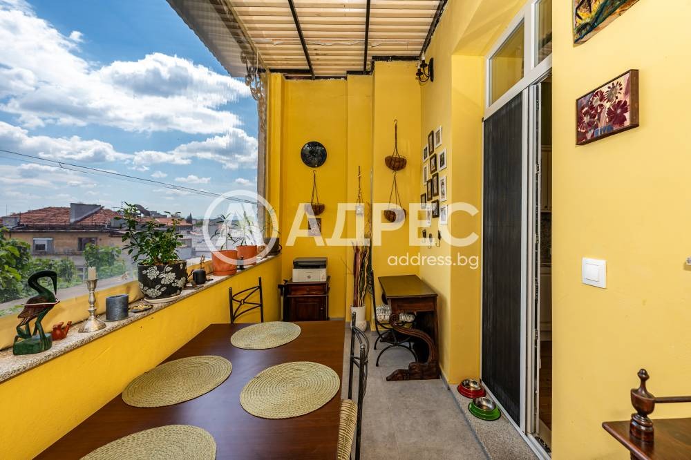 Продава ЕТАЖ ОТ КЪЩА, гр. Пловдив, Център, снимка 7 - Етаж от къща - 50575882