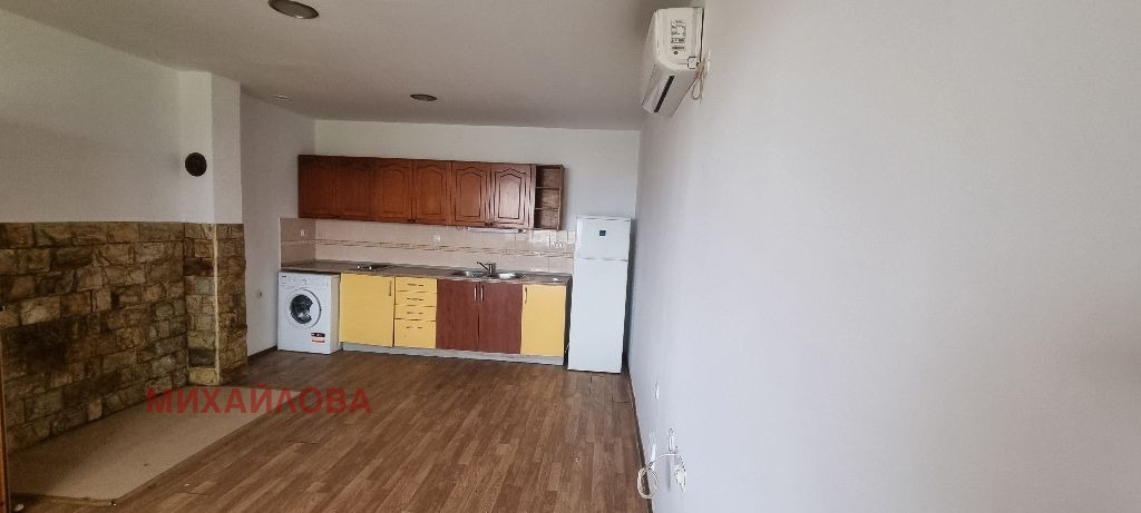 Продава КЪЩА, с. Лозен, област Стара Загора