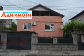 Продажба на имоти в гр. Карлово, област Пловдив — страница 6 - изображение 12 